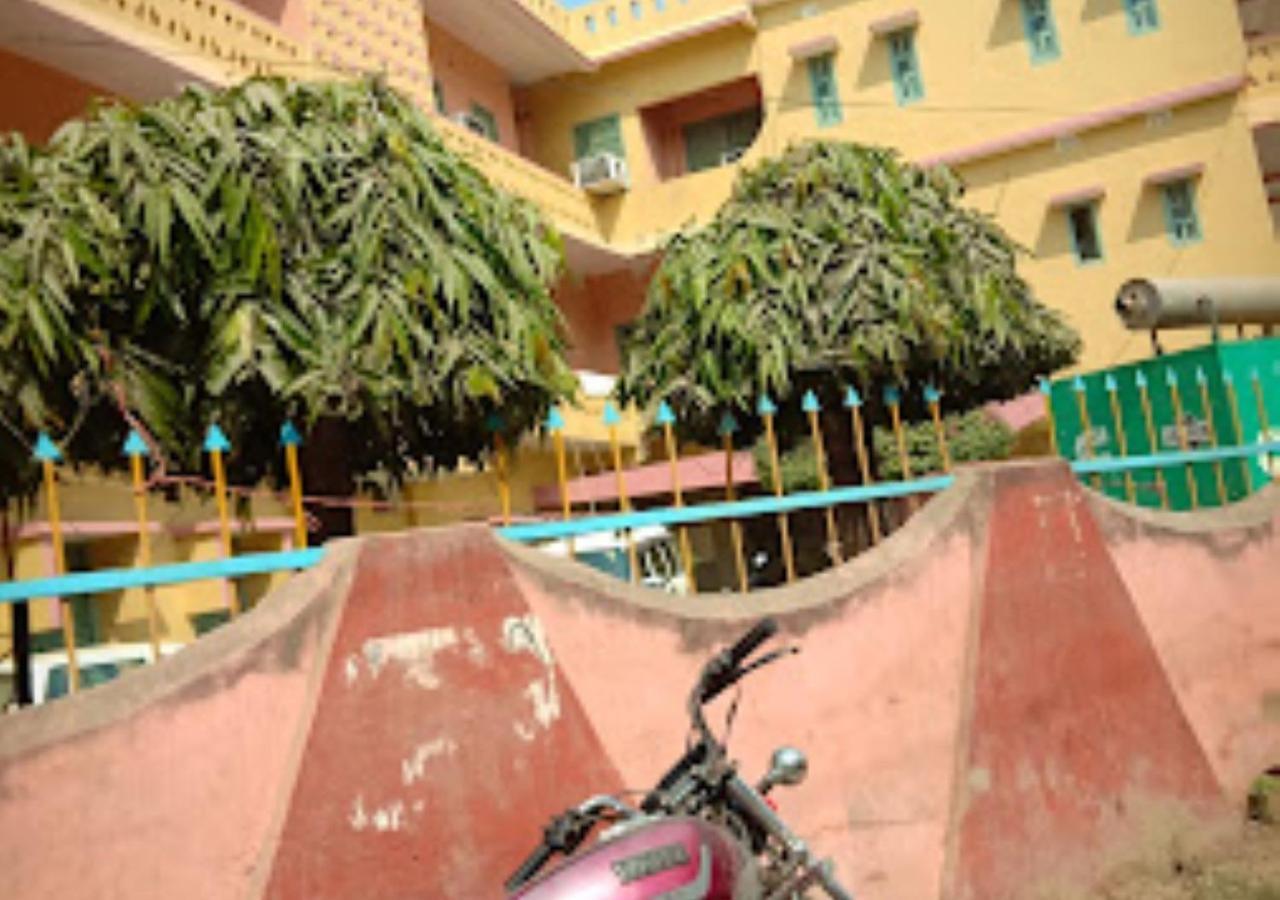 Vijieya Hotel Bihar Saharsa Eksteriør bilde