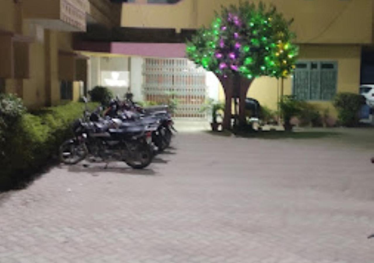 Vijieya Hotel Bihar Saharsa Eksteriør bilde